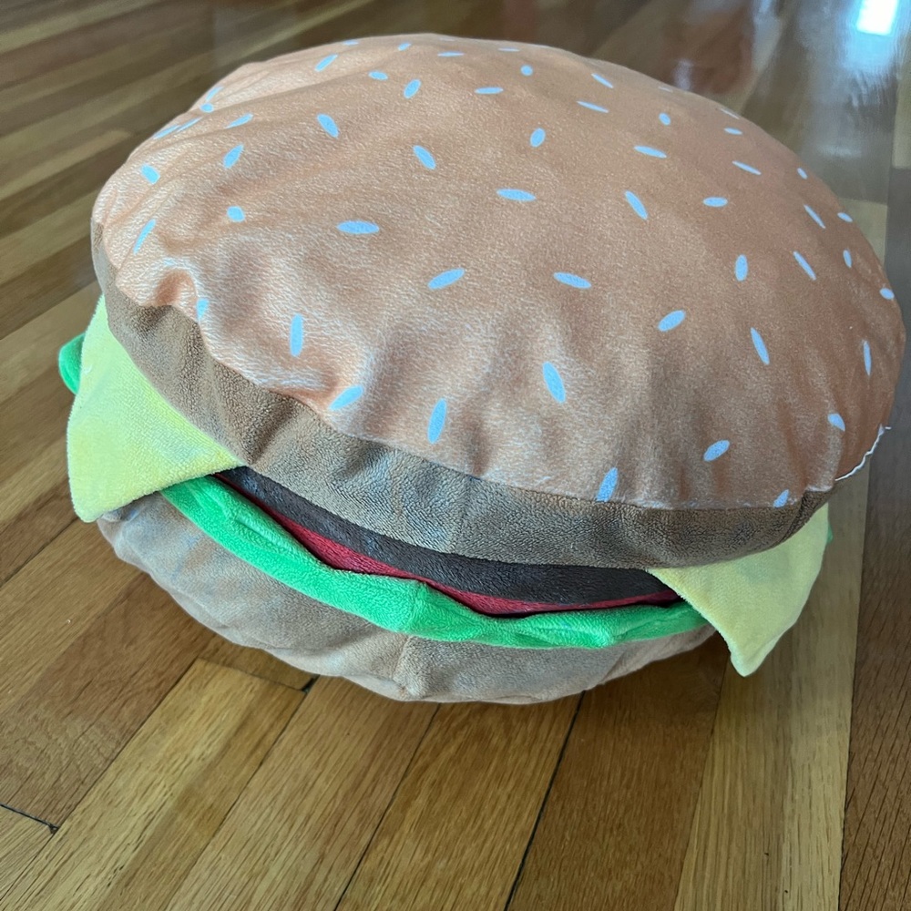 Burger pillow